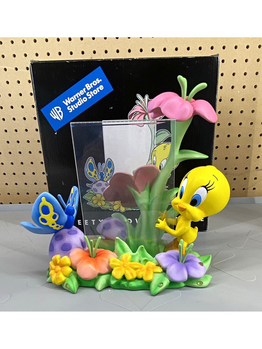 Warner Bros. Studio Tweety Looney Tunes 3D Resin 3x5 Frame 1999 Vintage